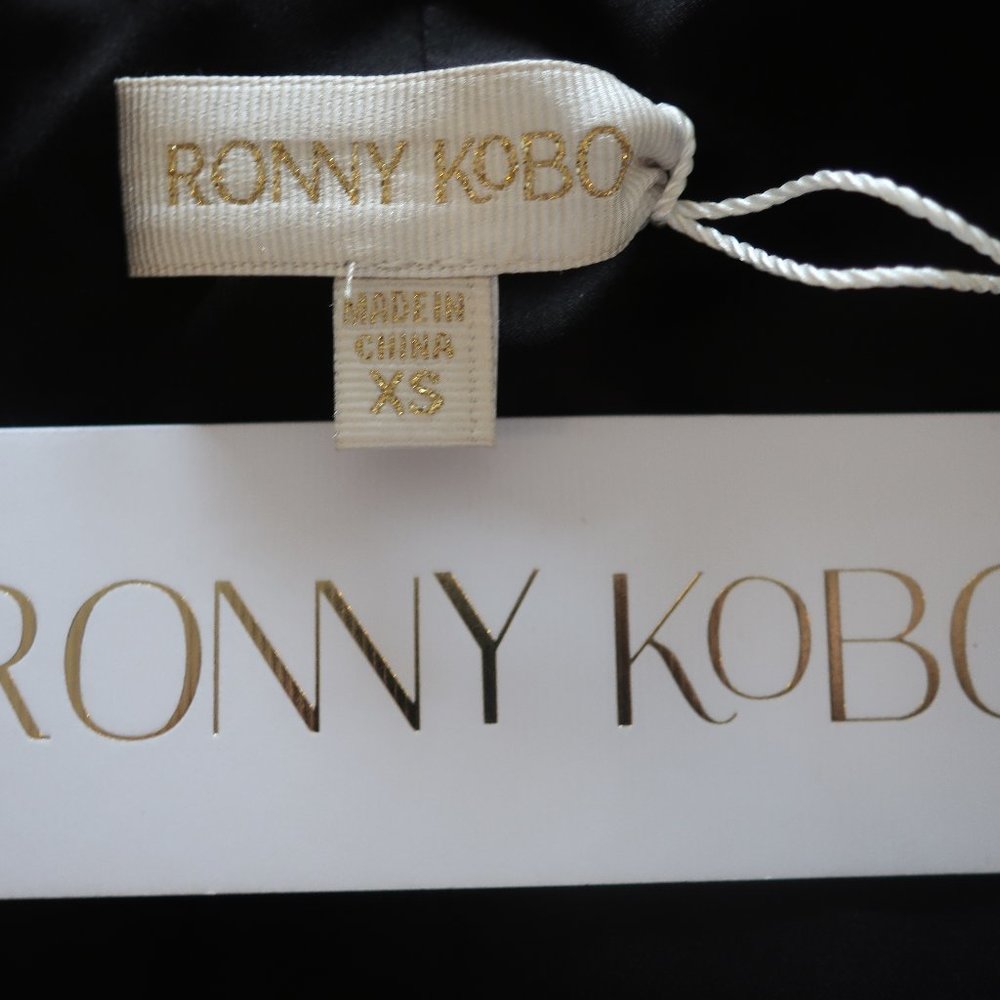 Ronny Kobo Collection Brown and Black Blouse - Picture 16 of 16